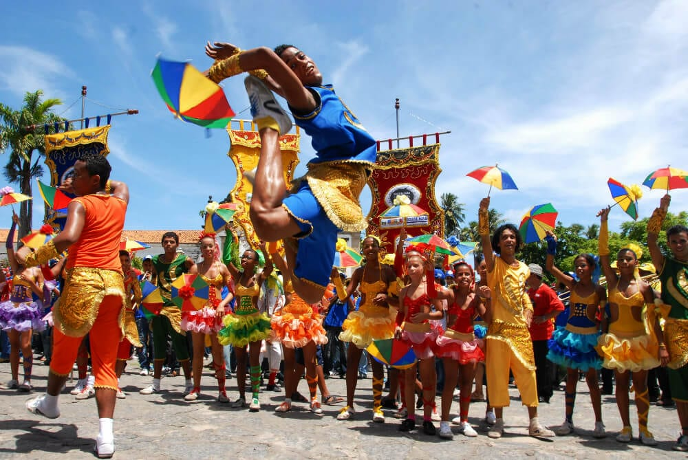 image-130 Frevo e Carnaval Recife: A Explosão de Alegria e Cultura nas Ruas