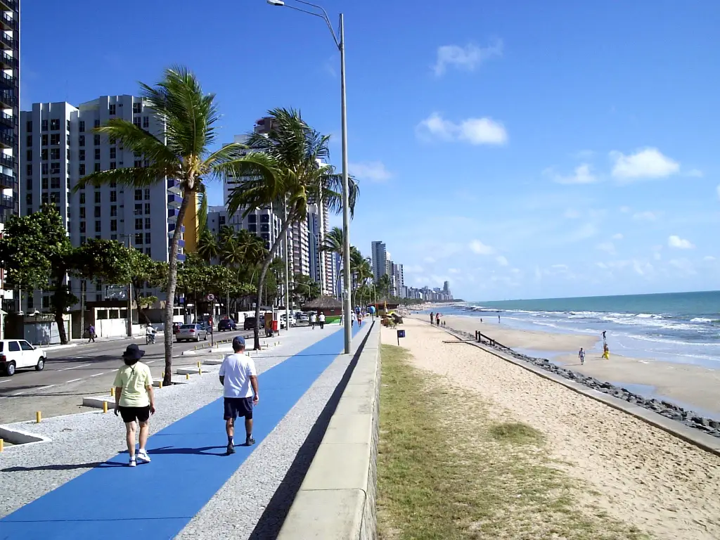 image-91  Praia de Boa Viagem – A Orla Vibrante do Recife